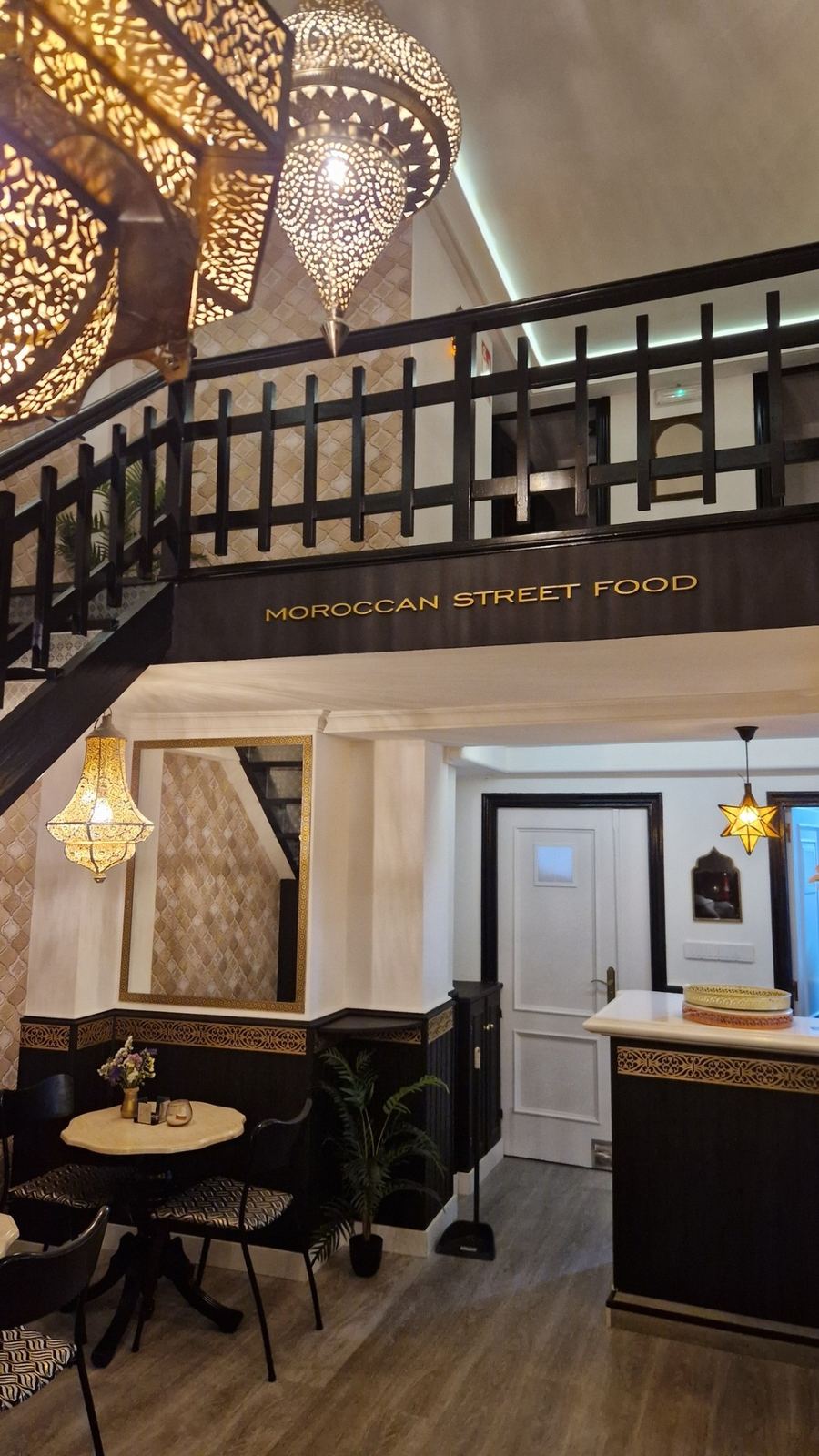 Interior del restaurante Marroquillos